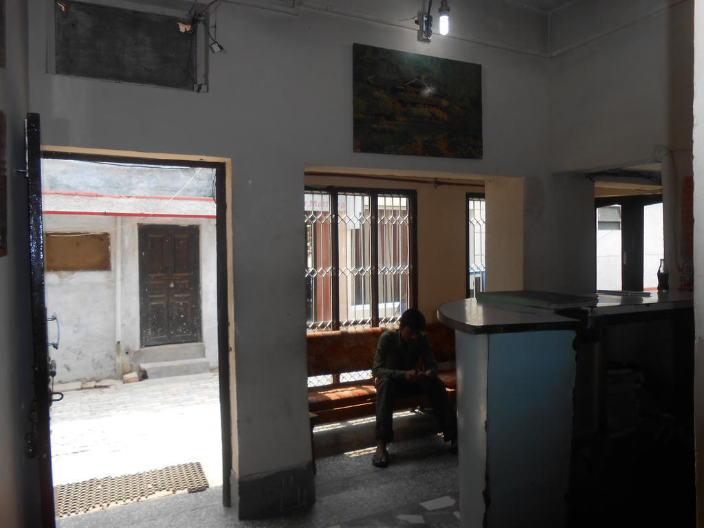 Gaurav Guest House Mathura Exterior foto