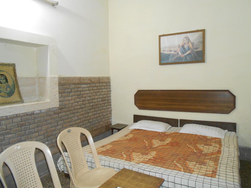 Gaurav Guest House Mathura Zimmer foto